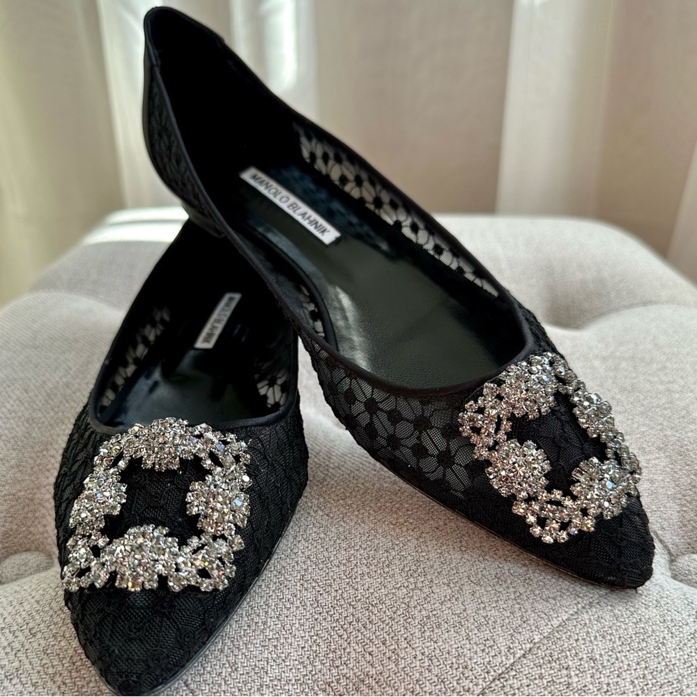 Manolo Blahnik HANGISI CLOTH BALLET FLATS